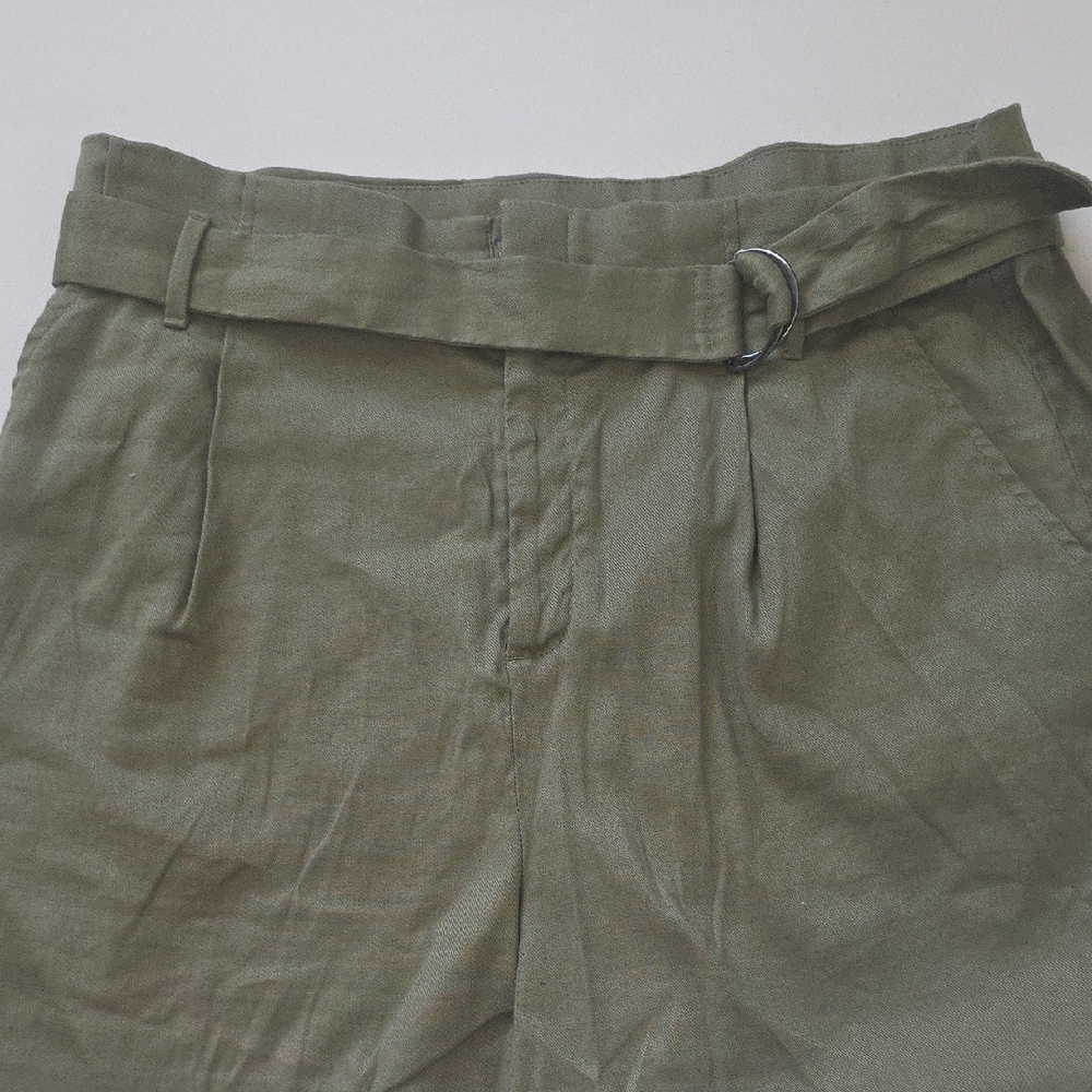 Banana Republic Olive Green Belted Linen Shorts 16